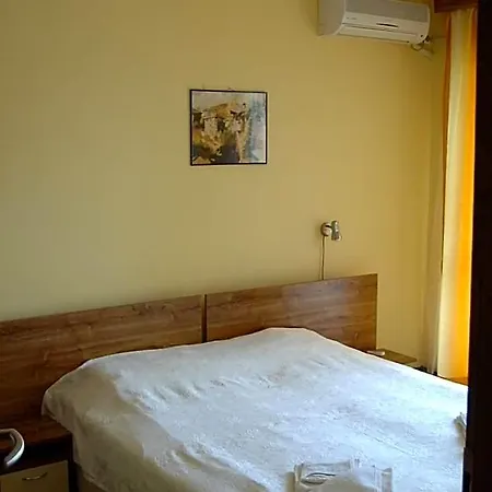 Valentina 3*